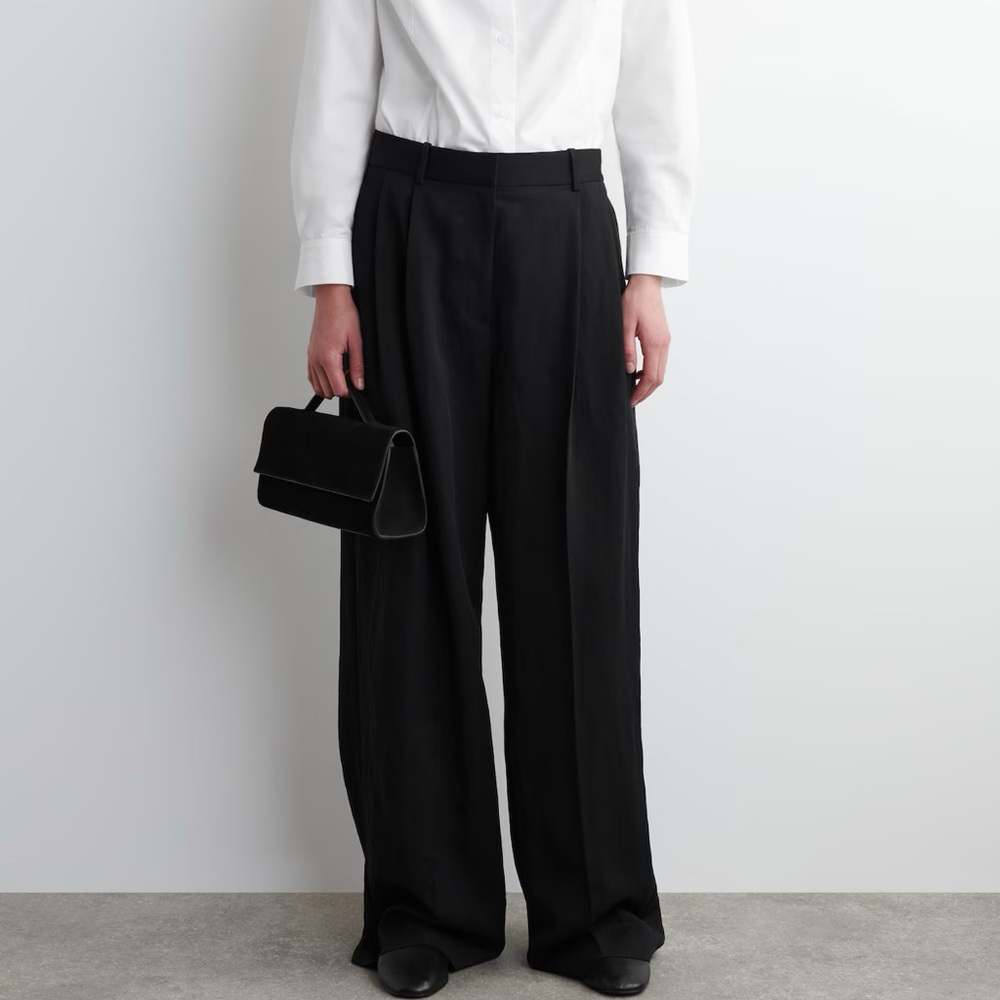 COS Relaxed Black Tailored Wool Wide Leg Women's Pants. US 8 size. Brand New.